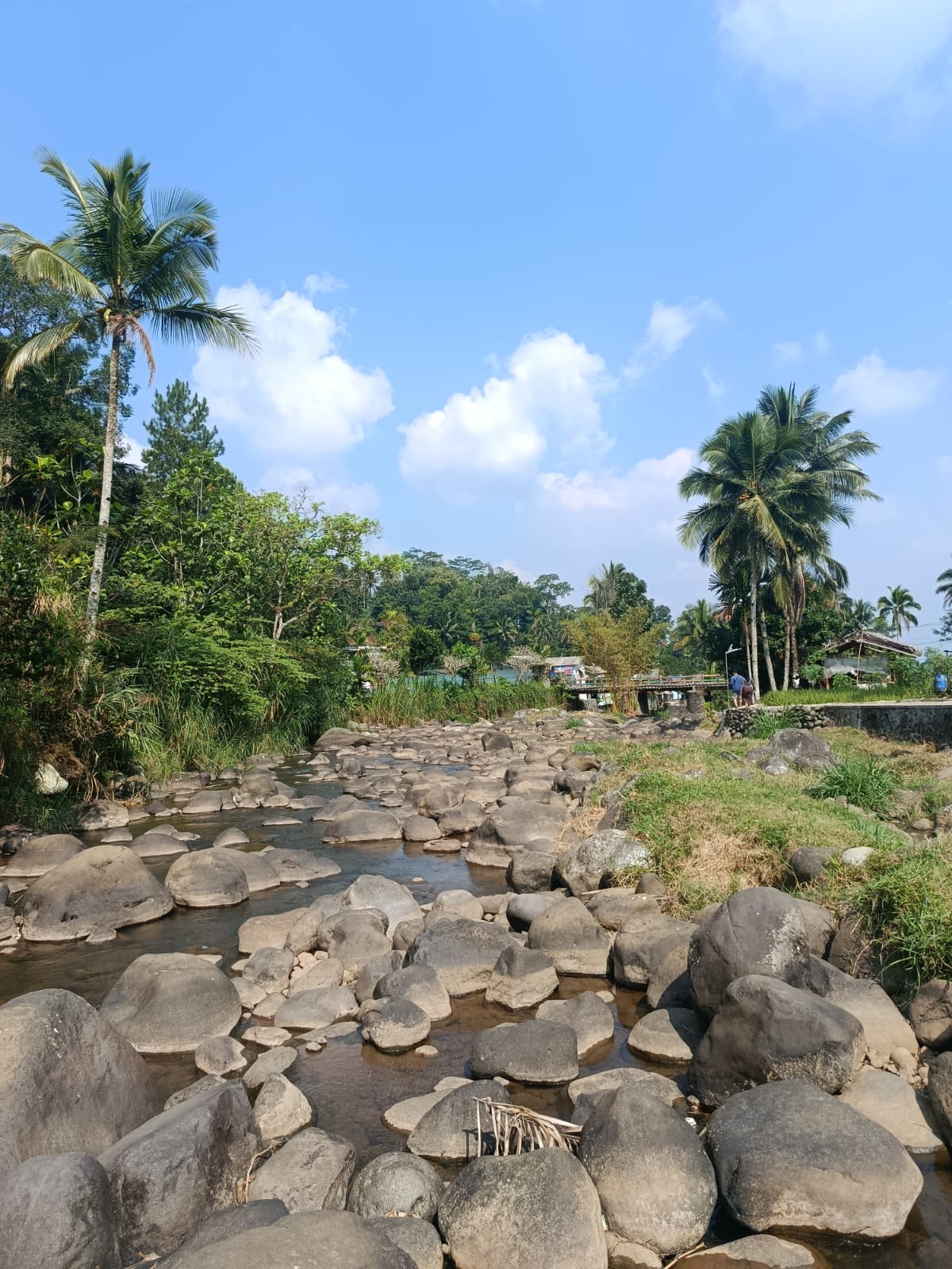 Wisata Cadas Ngampar